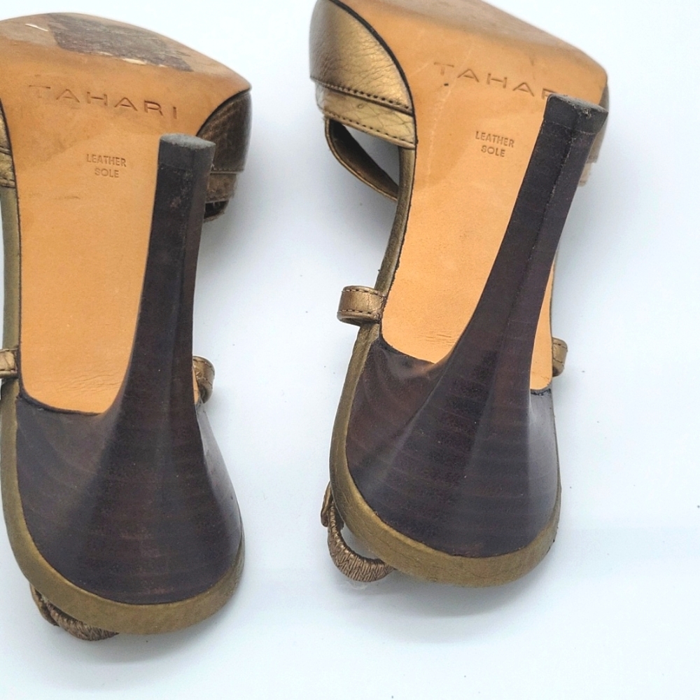 Tahari Harley Heel Sandle Sz 8M - Picture 8 of 8